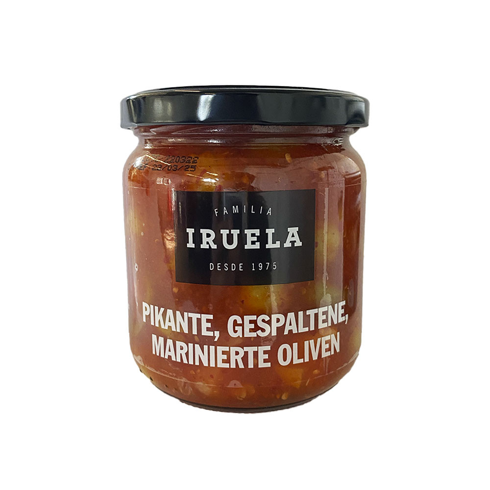 Pikante, gespaltene, marinierte Oliven